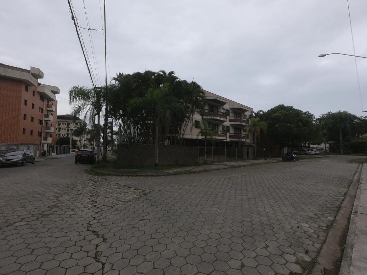 Excelente Localizacao, 400 Metros Da Praia Ar Condicionado E Wi-Fi Apartamento Ubatuba Exterior foto